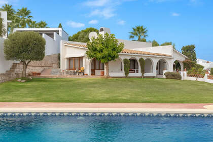 Chalet Adosado venta en Cerros Del Lago, Marbella, Málaga. 