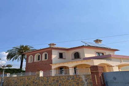 Chalet Adosado venta en San Pedro de Alcántara, Marbella, Málaga. 