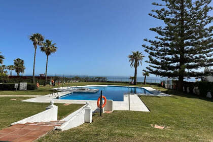 Apartment for sale in Calahonda, Mijas, Málaga. 