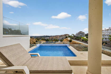 Апартаменты Продажа в Nueva andalucia, Málaga. 