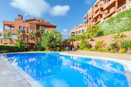 Apartment for sale in Calahonda, Mijas, Málaga. 