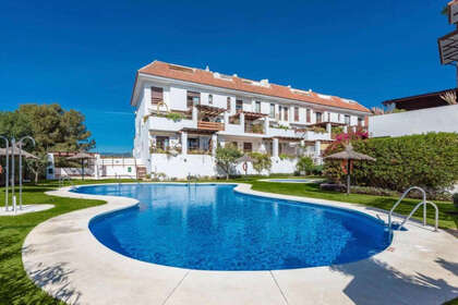 Apartment for sale in Puerto Banús, Marbella, Málaga. 