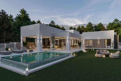 Cluster house for sale in Puerto Banús, Marbella, Málaga. 