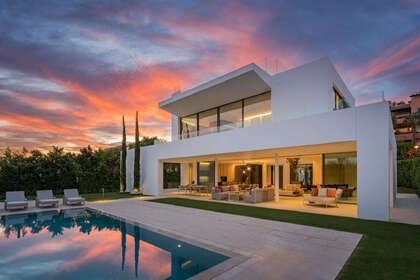 Cluster house for sale in Puerto Banús, Marbella, Málaga. 