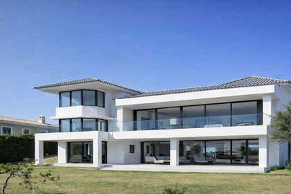 Cluster house for sale in Puerto Banús, Marbella, Málaga. 