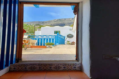 Klynge huse til salg i Sella, Alicante. 