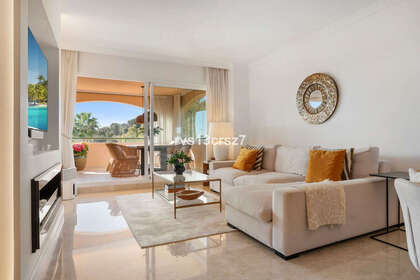Apartment for sale in Elviria, Marbella, Málaga. 