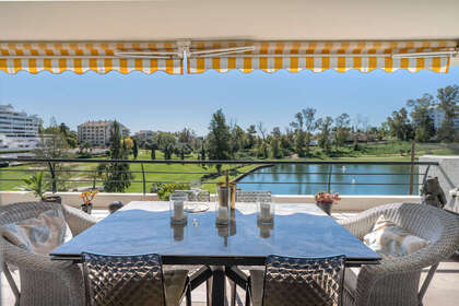 Апартаменты Продажа в Guadalmina, Málaga. 