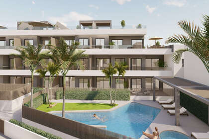 Апартаменты Продажа в Pilar de la Horadada, Alicante. 