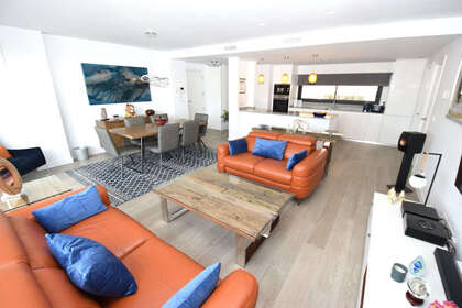 Апартаменты Продажа в Cala Del Moral, La, Málaga. 