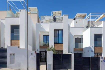 Дом Продажа в Benijófar, Alicante. 