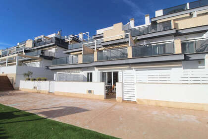 Апартаменты Продажа в Santa Pola, Alicante. 