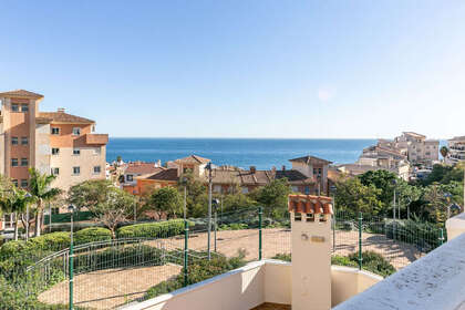Апартаменты Продажа в Torrequebrada, Benalmádena, Málaga. 
