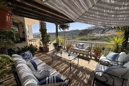 Cluster house for sale in Monda, Málaga. 