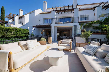 Maison de ville vendre en Puerto Banús, Marbella, Málaga. 