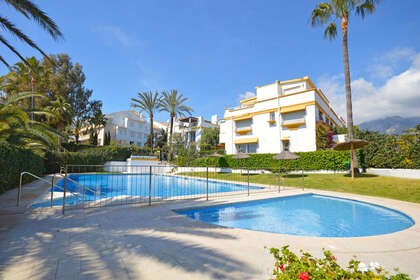 Maison de ville vendre en Puerto Banús, Marbella, Málaga. 