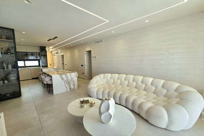 Апартаменты Продажа в Cala Del Moral, La, Málaga. 