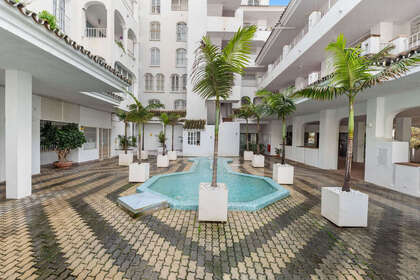 Апартаменты Продажа в Puerto Banús, Málaga. 