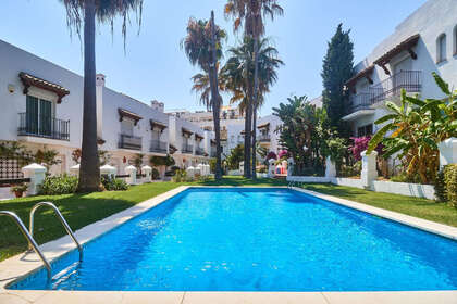 Дом Продажа в Puerto Banús, Marbella, Málaga. 