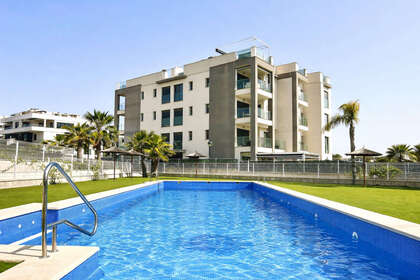 Апартаменты Продажа в Villamartín, Alicante. 