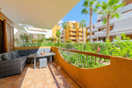 Апартаменты Продажа в Punta Prima, Alicante. 