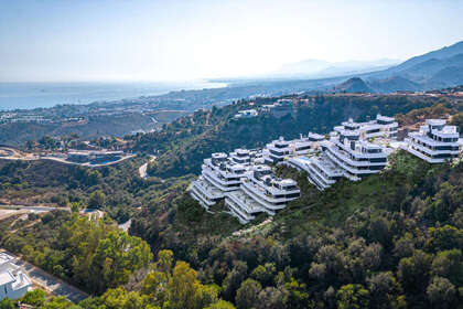 Апартаменты Продажа в Altos de Los Monteros, Marbella, Málaga. 
