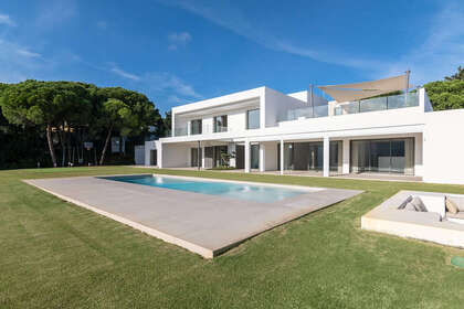 Таунхаус Продажа в Sotogrande, Cádiz. 