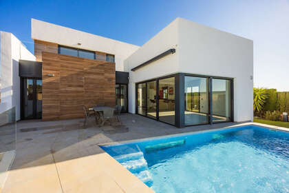 Таунхаус Продажа в Algorfa, Alicante. 