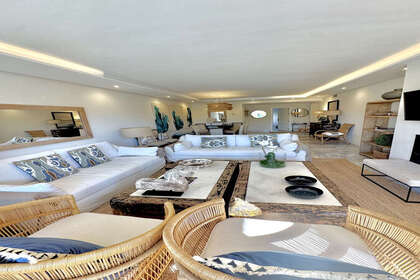 Апартаменты Продажа в Guadalmina, Málaga. 