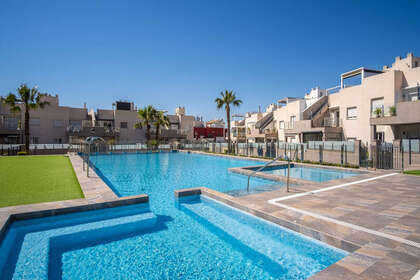 Penthouses verkoop in Daya Nueva, Alicante. 