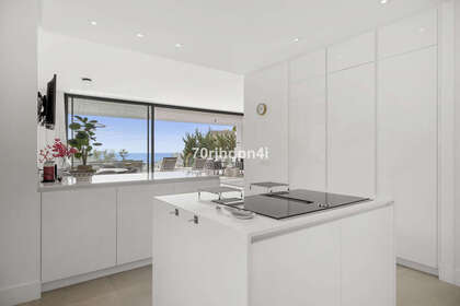 Chalet Adosado venta en Puerto de Cabopino, Marbella, Málaga. 