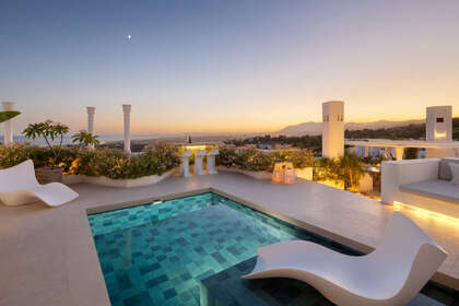 Penthouse venda em Puerto Banús, Marbella, Málaga. 