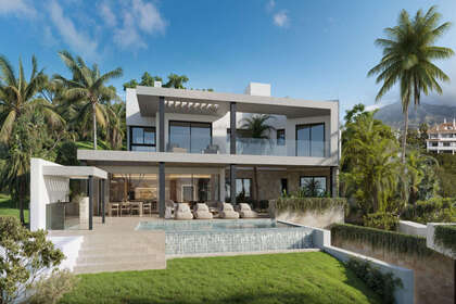 Casa Cluster venda em Puerto Banús, Marbella, Málaga. 