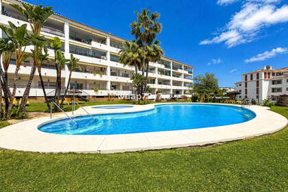Apartment for sale in Calahonda, Mijas, Málaga. 