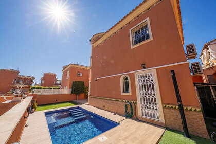 Klynge huse til salg i Orihuela-Costa, Alicante. 