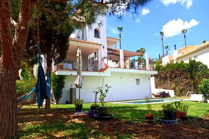 Rijtjeshuizen verkoop in Sotogrande, Cádiz. 