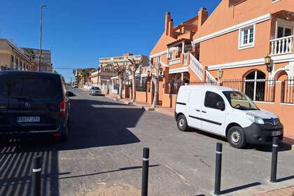 Townhouse vendita in Torrelamata - La Mata, Torrevieja, Alicante. 