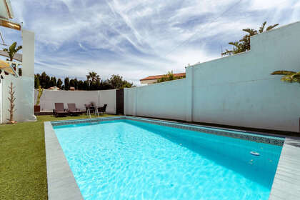 Maison de ville vendre en Benalmádena, Málaga. 