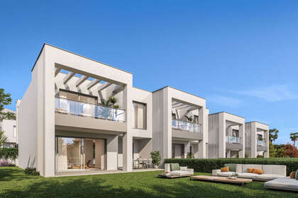 House for sale in Elviria, Marbella, Málaga. 