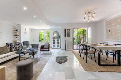 House for sale in Puerto Banús, Marbella, Málaga. 
