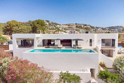 Rijtjeshuizen verkoop in Benissa, Alicante. 