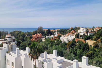 House for sale in Puerto de Cabopino, Marbella, Málaga. 