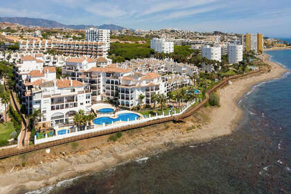 Apartment for sale in Calahonda, Mijas, Málaga. 