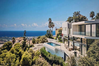 Rijtjeshuizen verkoop in Altos de Los Monteros, Marbella, Málaga. 