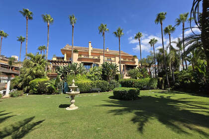 Appartementen verkoop in Puerto Banús, Málaga. 