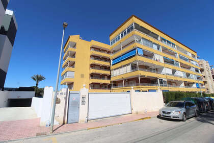 Appartementen verkoop in Punta Prima, Alicante. 