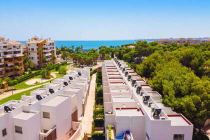 Huizen verkoop in Punta Prima, Alicante. 