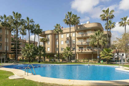Appartementen verkoop in La Carihuela, Torremolinos, Málaga. 