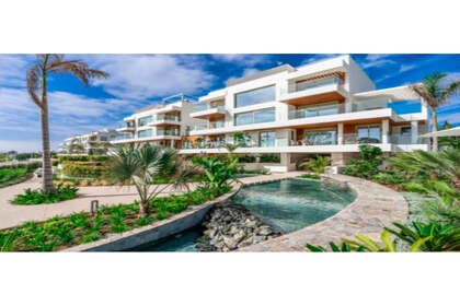 Apartment for sale in Puerto Banús, Marbella, Málaga. 