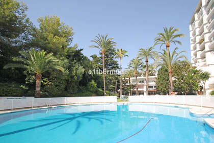 Apartment for sale in Puerto Banús, Marbella, Málaga. 